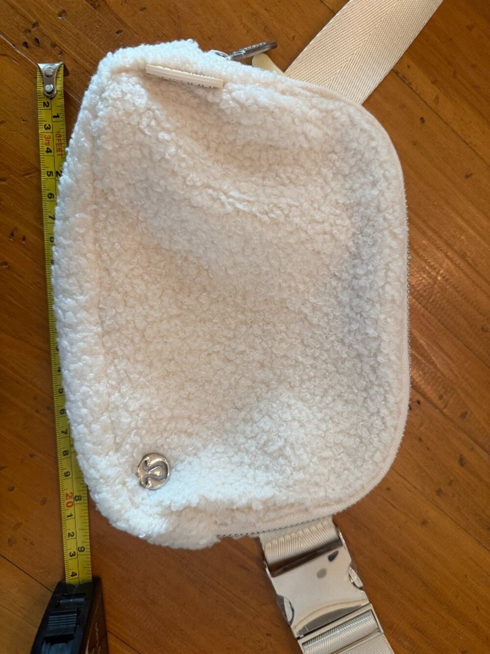 Lululemon Everywhere Belt Bag